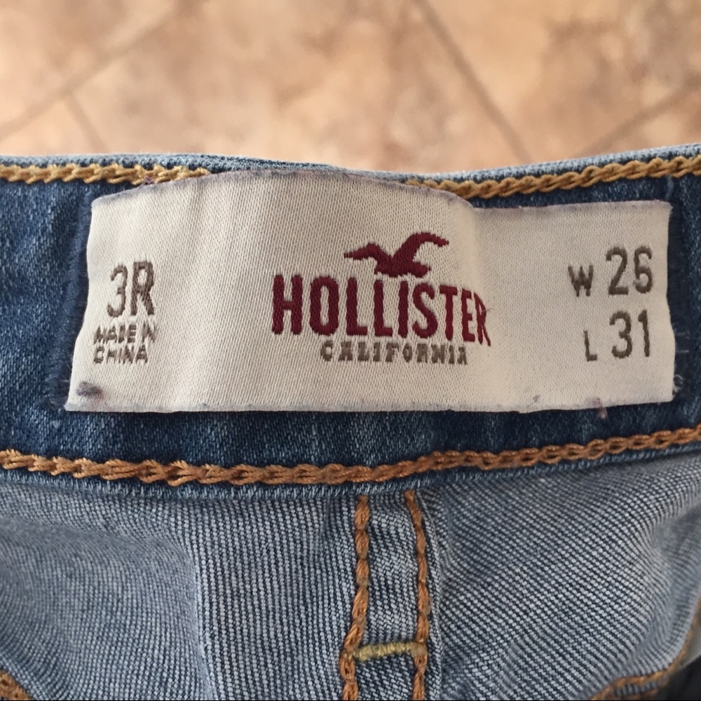 Distressed Hollister jeans - Picture 5 of 5